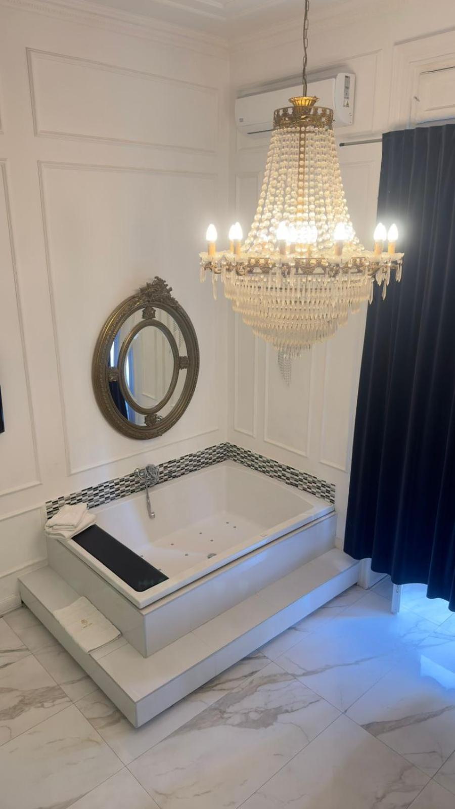 Jacuzzi Sinagoga View Leilighet Budapest Eksteriør bilde